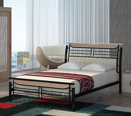 Panen Raya Ranjang Besi Siantano Caspian 140x200 Hitam-Natural