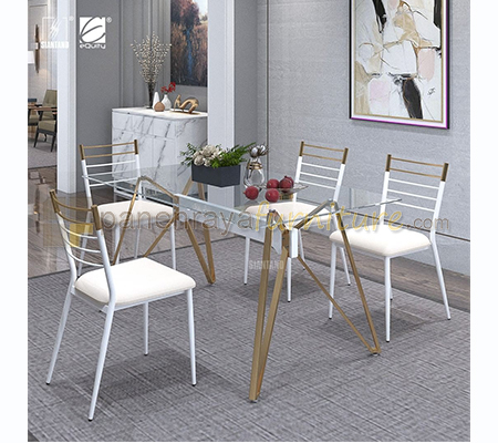 Panen Raya Furniture Meja Makan 4 Kursi Siantano Oita